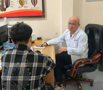 云南省|男科医师高朋磊：守护男性健康，专业男科诊疗